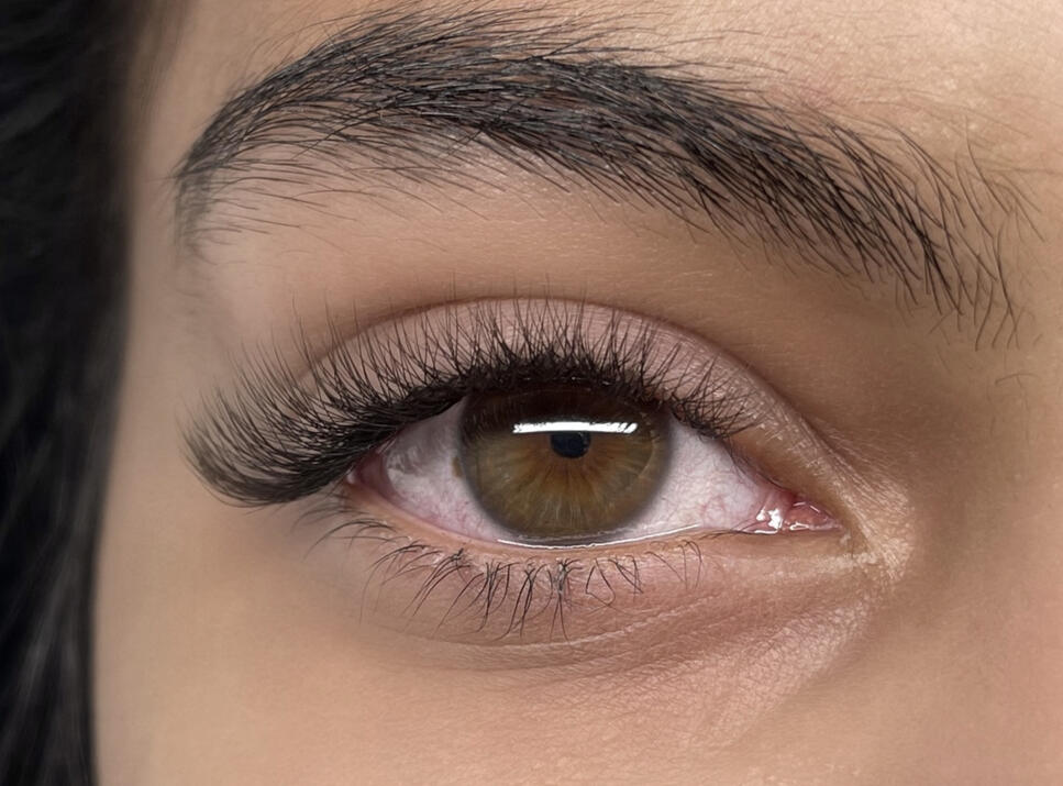 picture of lash extension