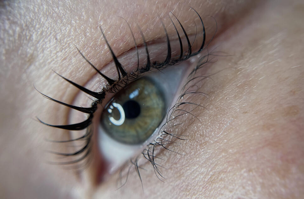 picture of lash lifting